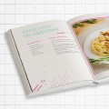 Ничего сложного. 60 простых рецептов от закусок до десертов на каждый день. Популярные блюда из «ТикТок»