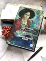Одинокий пишущий человек