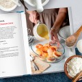 Творог, сдоба и любовь. Нежные рецепты для всей семьи: от сырников и запеканок до чизкейка и штоллена