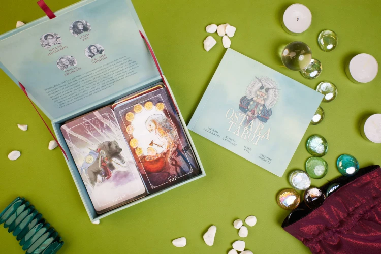 Ostara Tarot. Таро Остары (78 карт и руководство для гадания в подарочном оформлении)